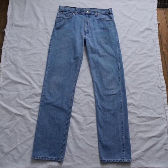 Classic vintage 00s light wash 505 Levi’s jeans